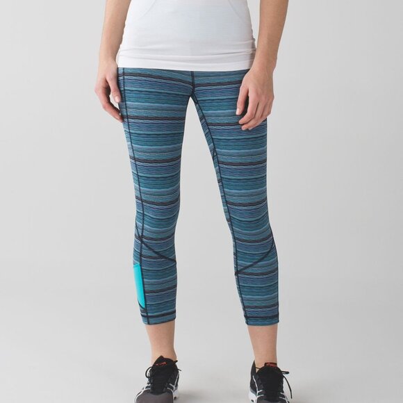 New! NWOT Lululemon Pace Rival Crop leggings / capris / run tights pockets, blue - Picture 1 of 11